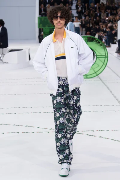 Look 30